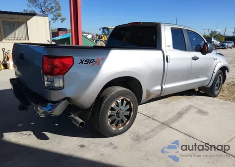 2012 Toyota Tundra Grade 5.7L V8 z USA, uszkodzony, nr VIN 5TFRY5F11CX126988